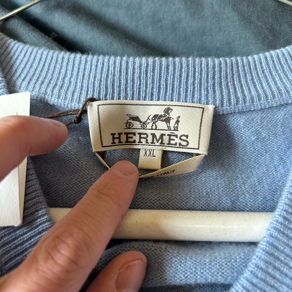 Hermés Men’s Cashmere V-Neck Sweater XXL - Picture 2 of 4